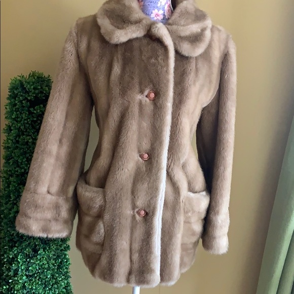 Amazing Vintage Faux Fur Coat - Picture 10 of 12
